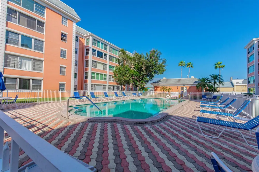 6960 20TH AVENUE #501 St Petersburg, FL 33710