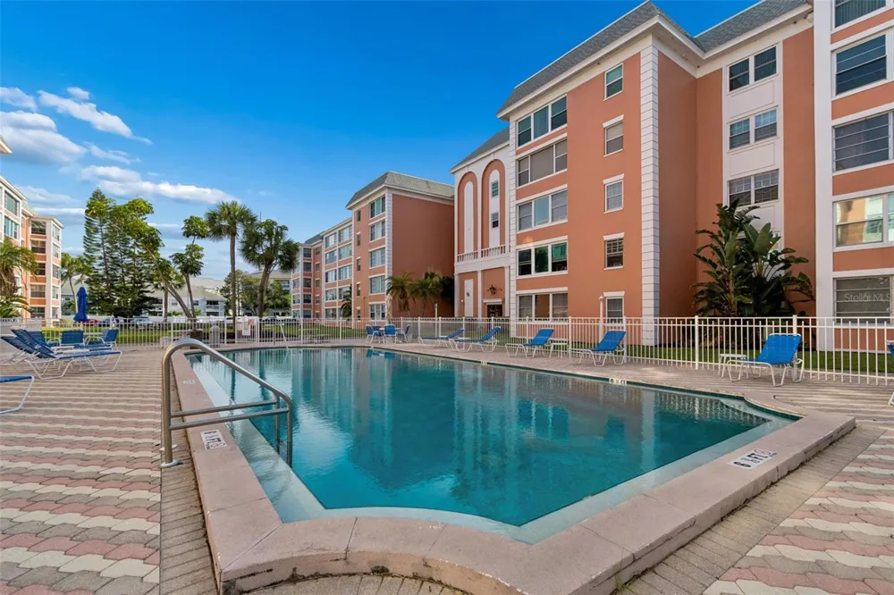 6960 20TH AVENUE #501 St Petersburg, FL 33710