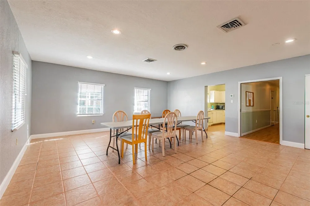 6960 20TH AVENUE #501 St Petersburg, FL 33710