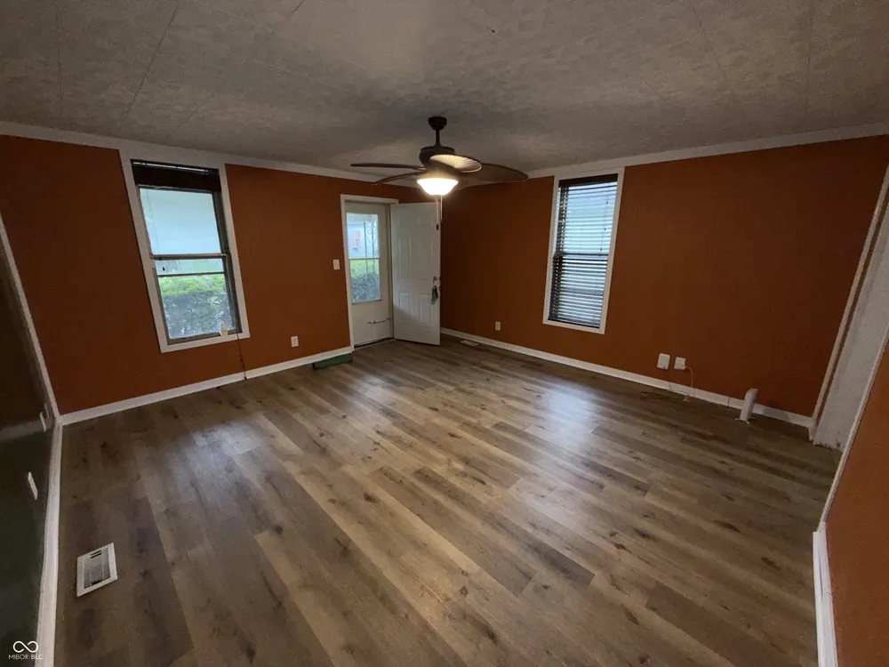 2423 3rd Avenue Terre Haute, IN 47807