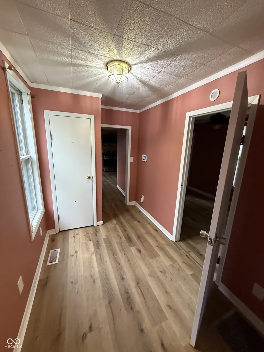 2423 3rd Avenue Terre Haute, IN 47807