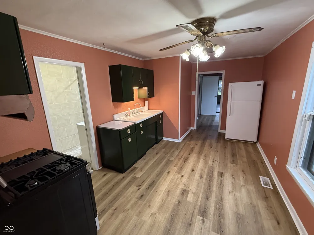 2423 3rd Avenue Terre Haute, IN 47807