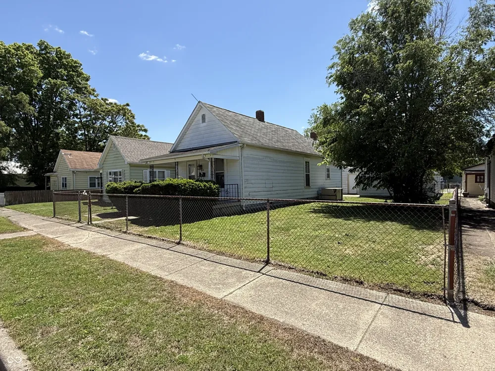 2423 3rd Avenue Terre Haute, IN 47807
