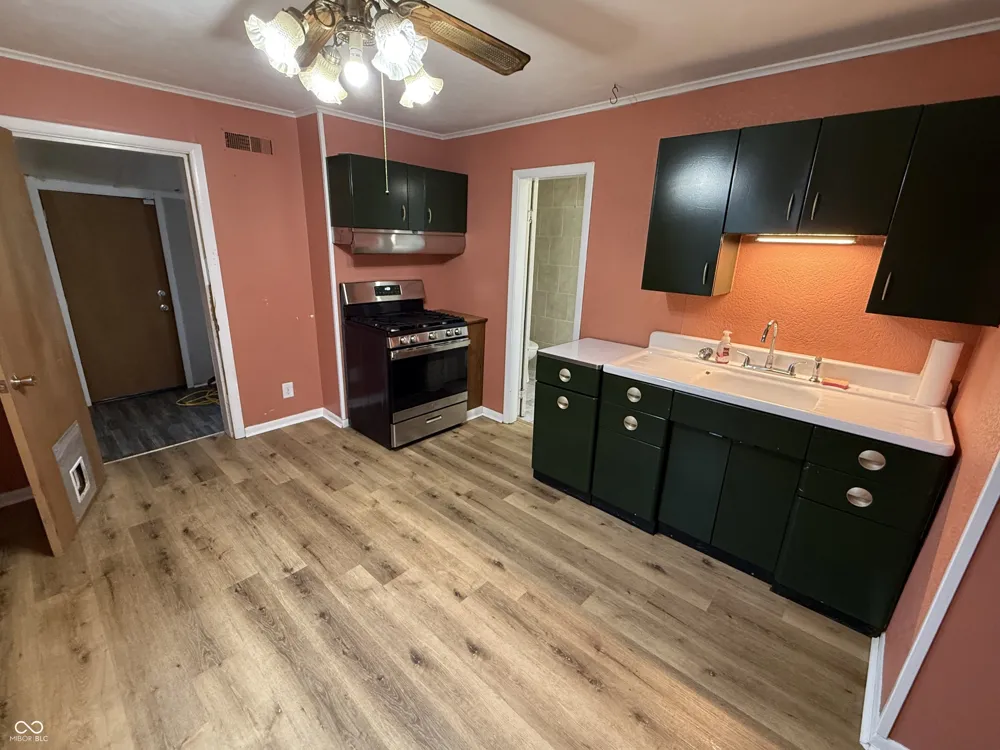 2423 3rd Avenue Terre Haute, IN 47807