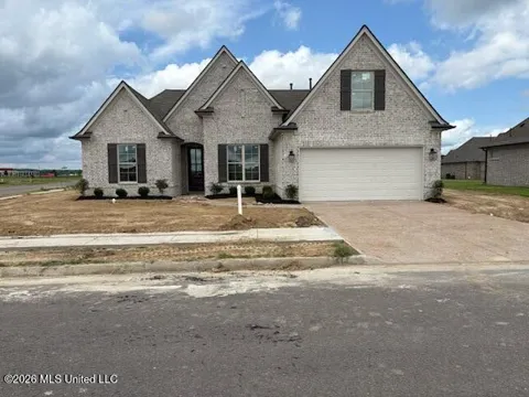 3114 E Camilla Circle