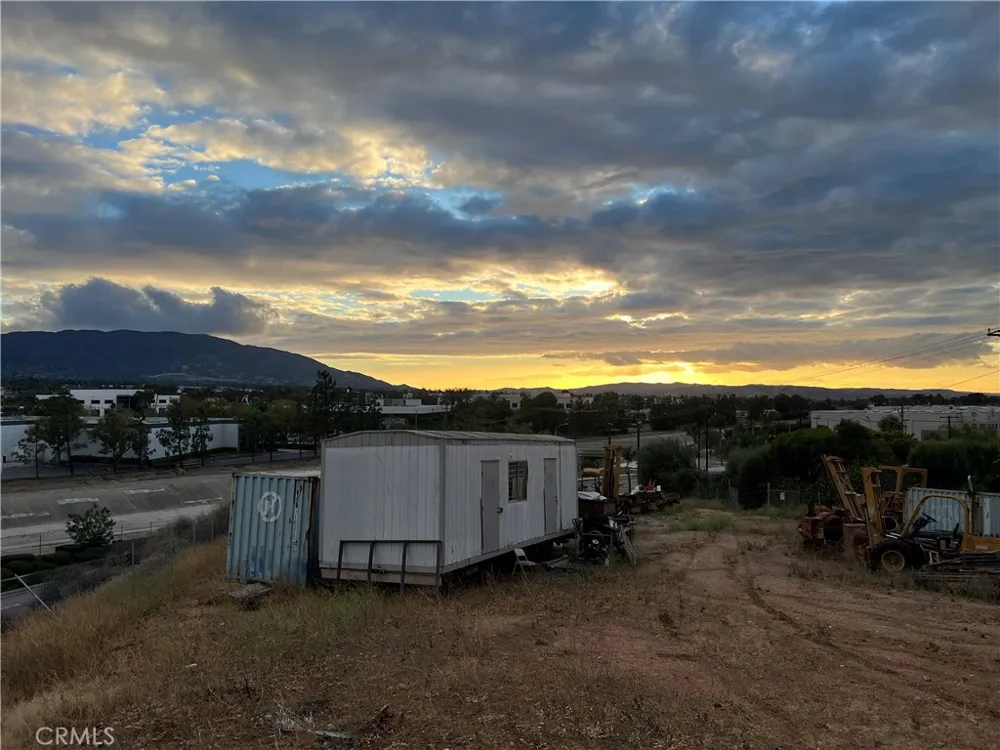 E ParkRidge Corona, CA 92879