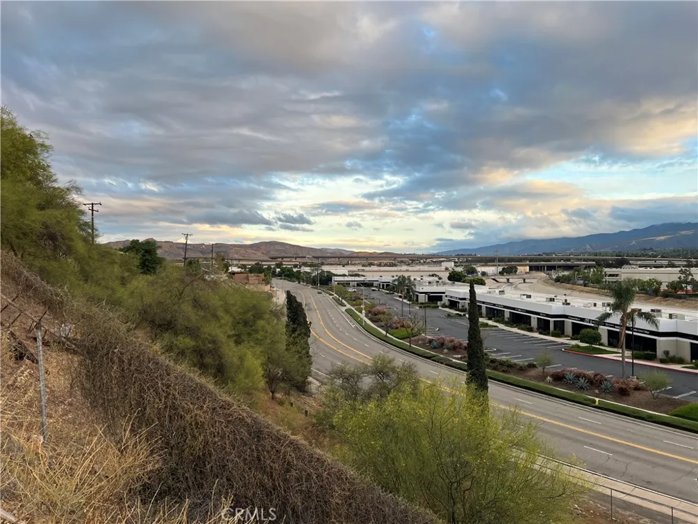 E ParkRidge Corona, CA 92879