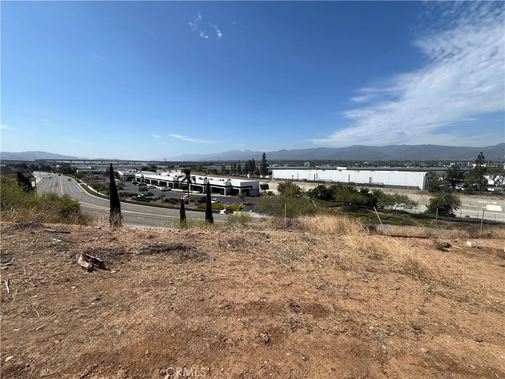 E ParkRidge Corona, CA 92879