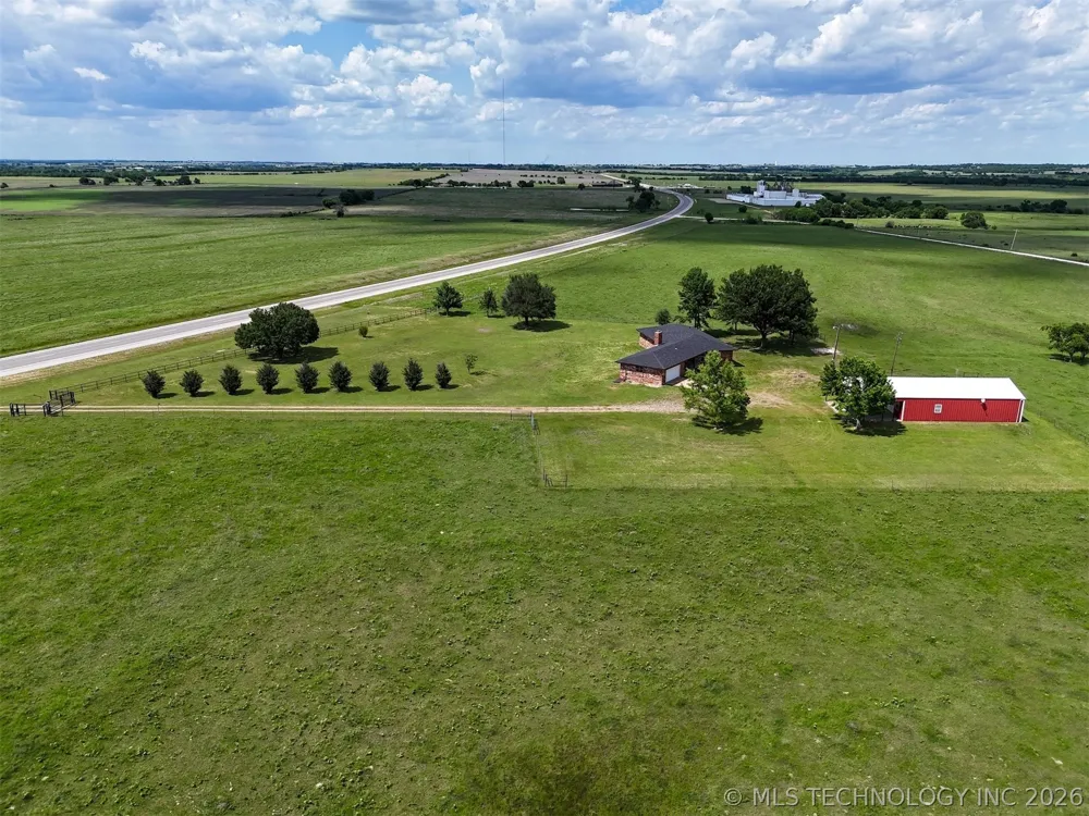 11252 S Hwy 377 Kingston, OK 73439