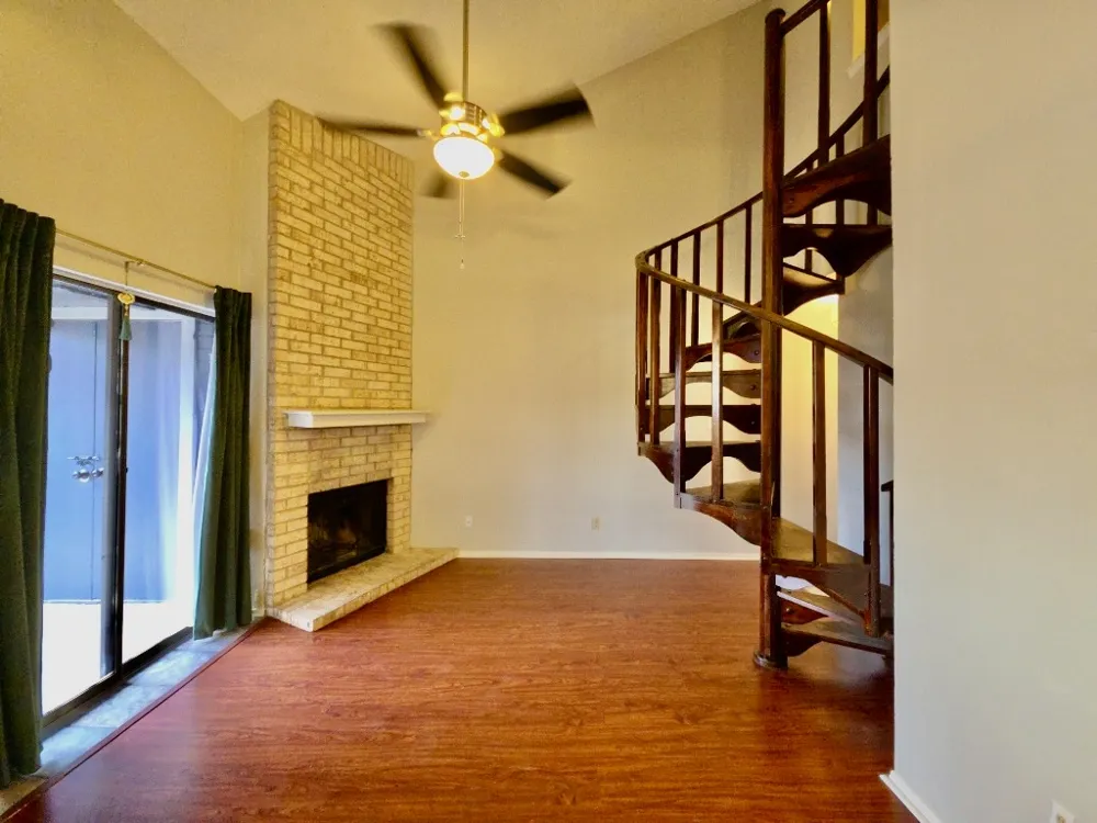 2500 Burleson Road #521 Austin, TX 78741
