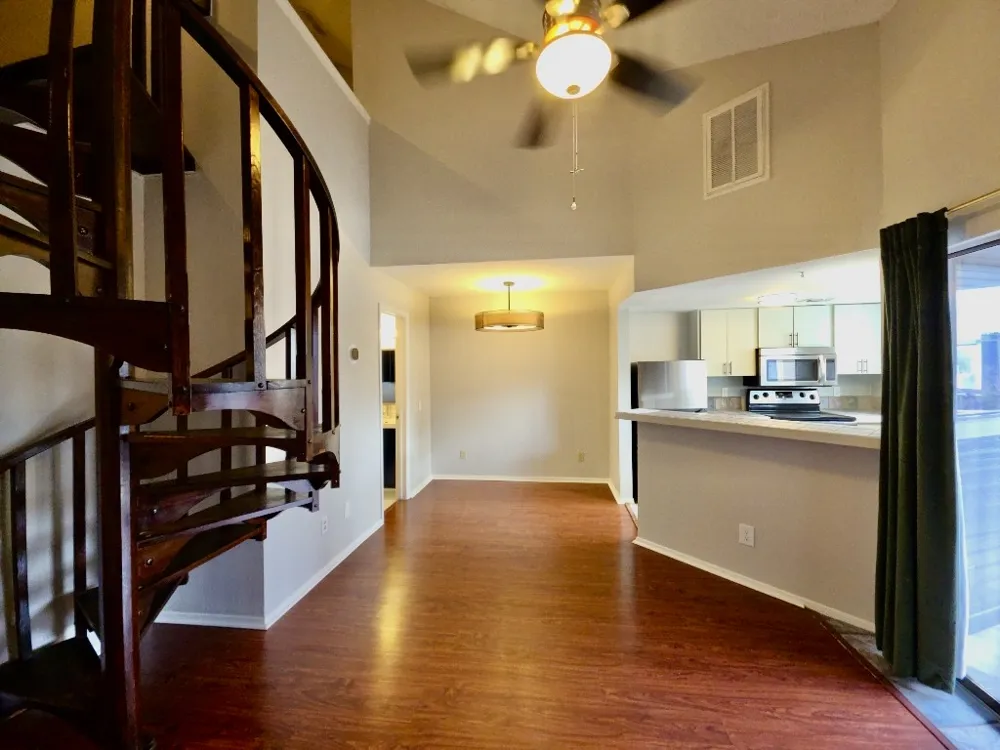 2500 Burleson Road #521 Austin, TX 78741