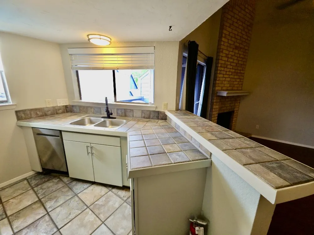 2500 Burleson Road #521 Austin, TX 78741