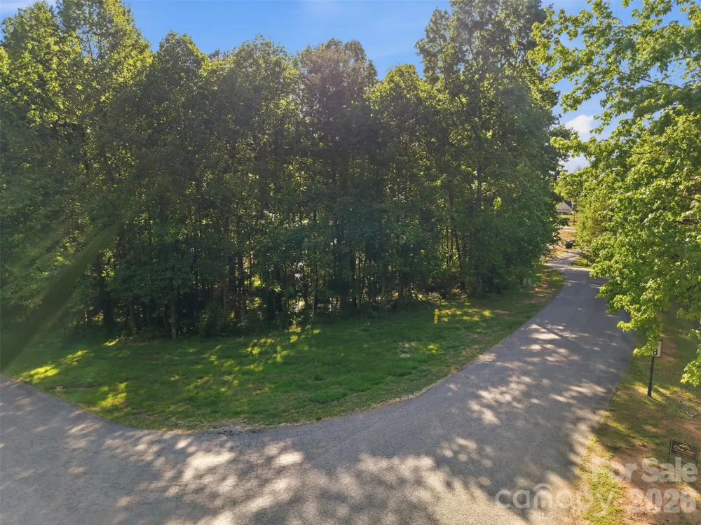 296 Broken Arrow Drive Statesville, NC 28677