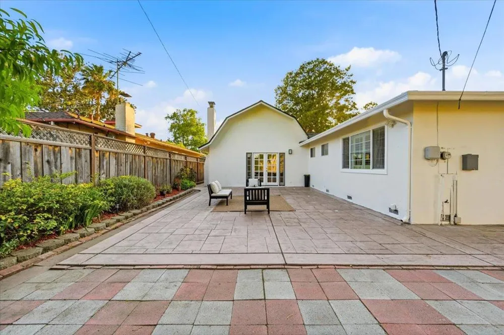 2199 Fordham Drive Santa Clara, CA 95051