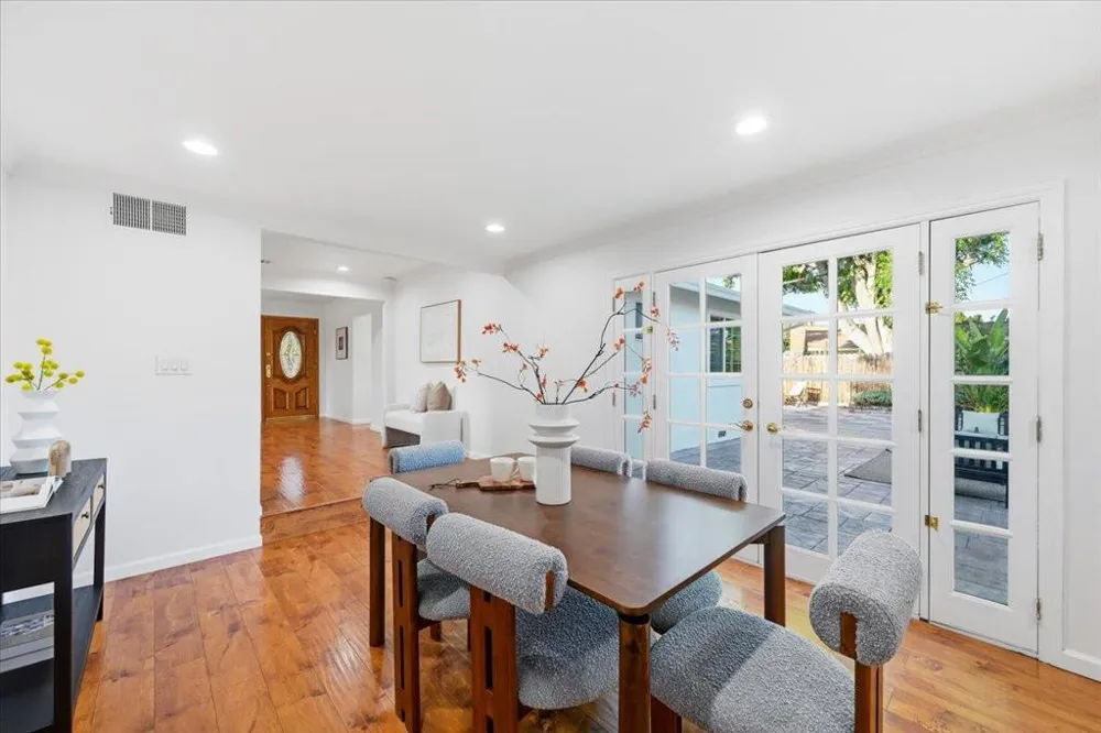 2199 Fordham Drive Santa Clara, CA 95051