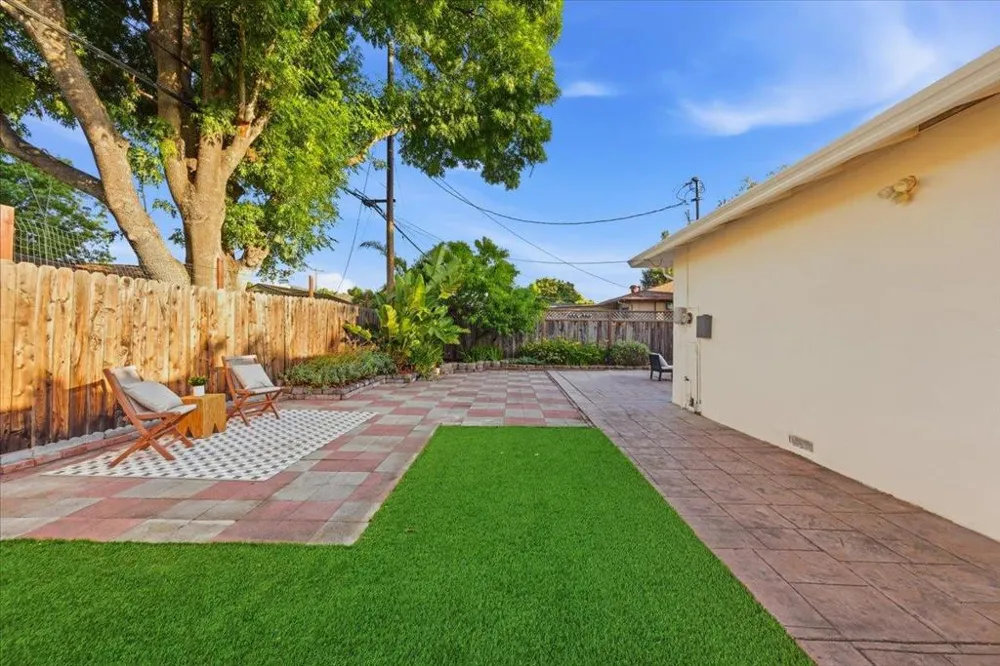 2199 Fordham Drive Santa Clara, CA 95051