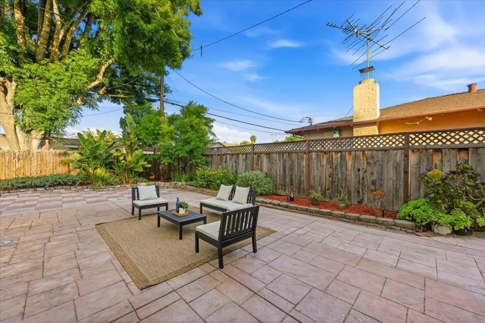 2199 Fordham Drive Santa Clara, CA 95051