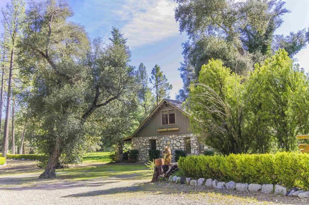 28831 Spruce Pine Valley, CA 91962