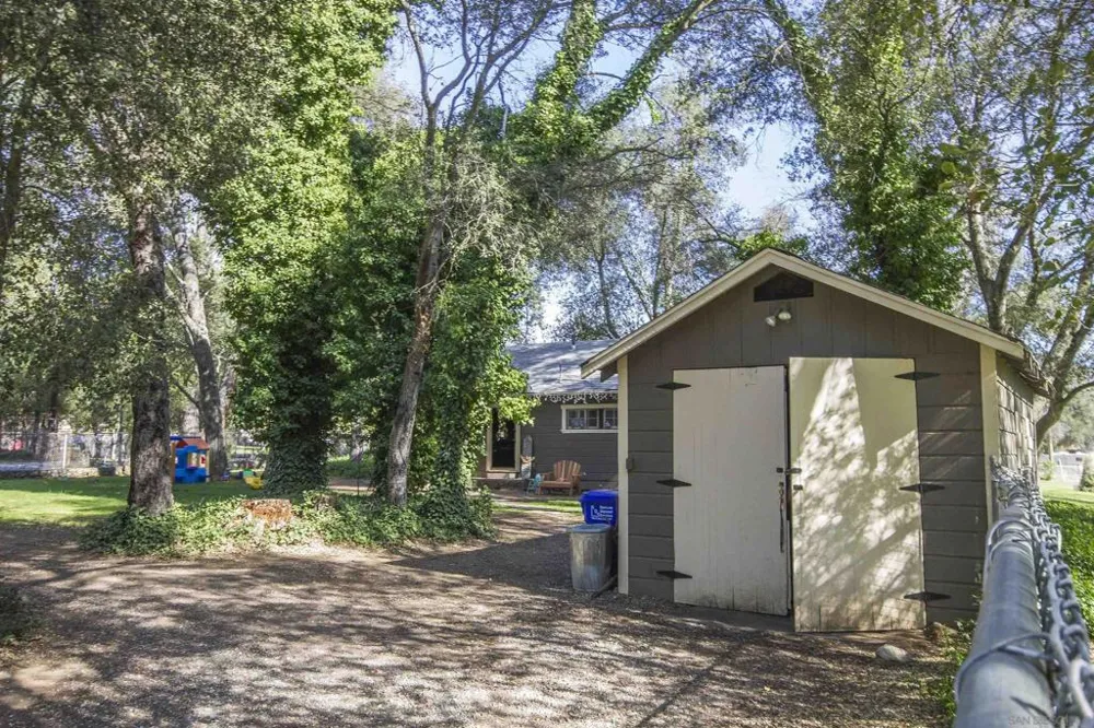 28831 Spruce Pine Valley, CA 91962