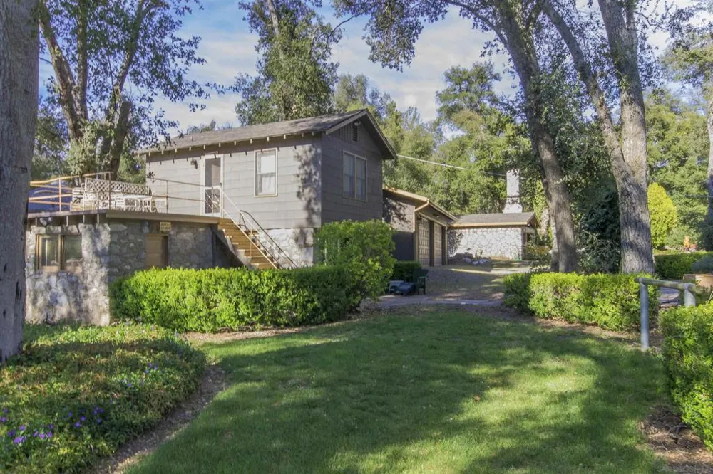 28831 Spruce Pine Valley, CA 91962