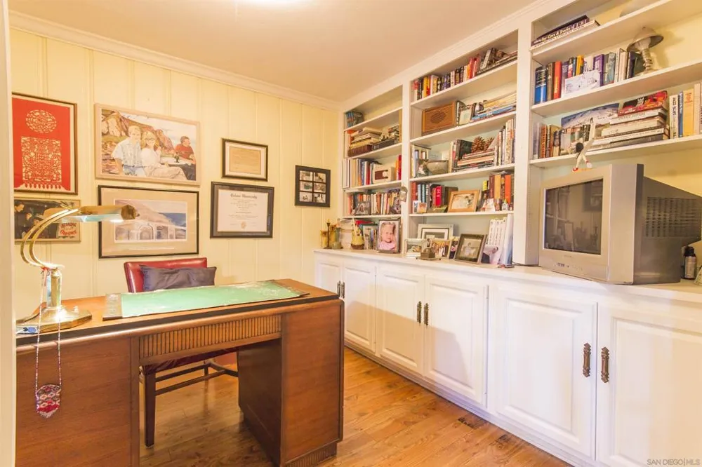 28831 Spruce Pine Valley, CA 91962