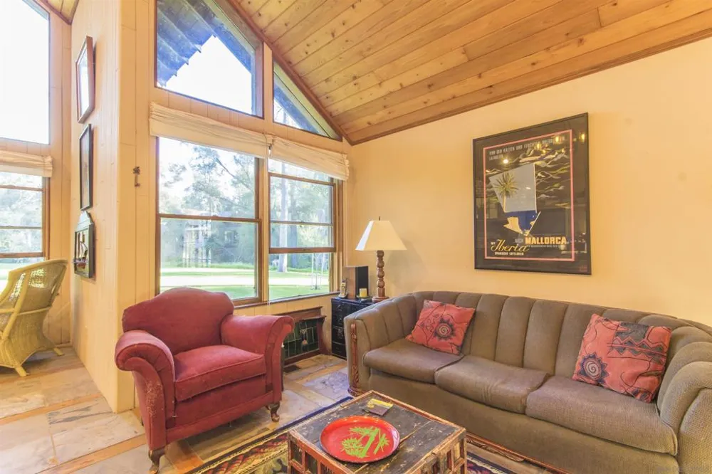28831 Spruce Pine Valley, CA 91962