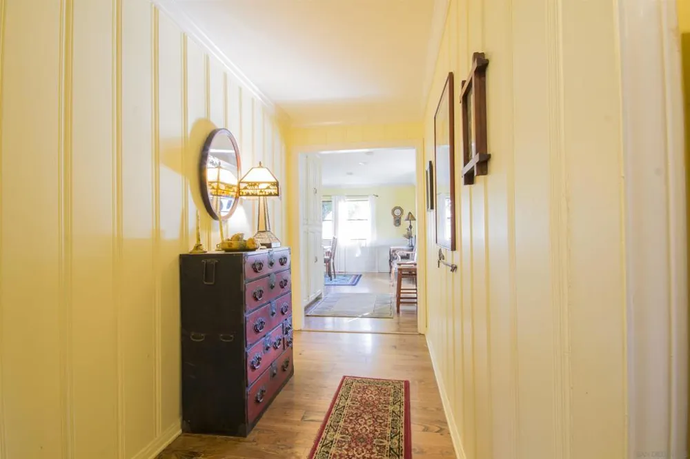 28831 Spruce Pine Valley, CA 91962