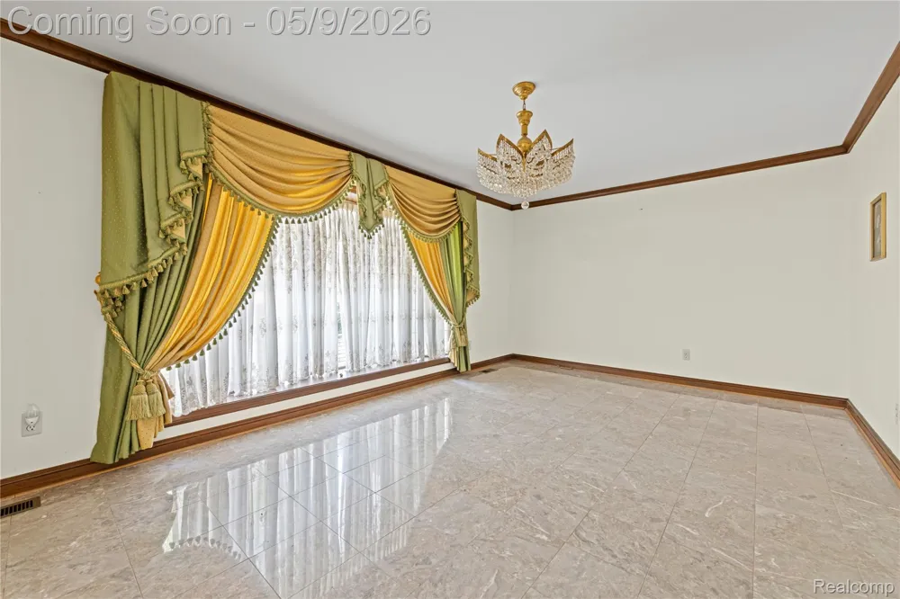38219 Santa Anna Street Clinton Charter Township, MI 48036