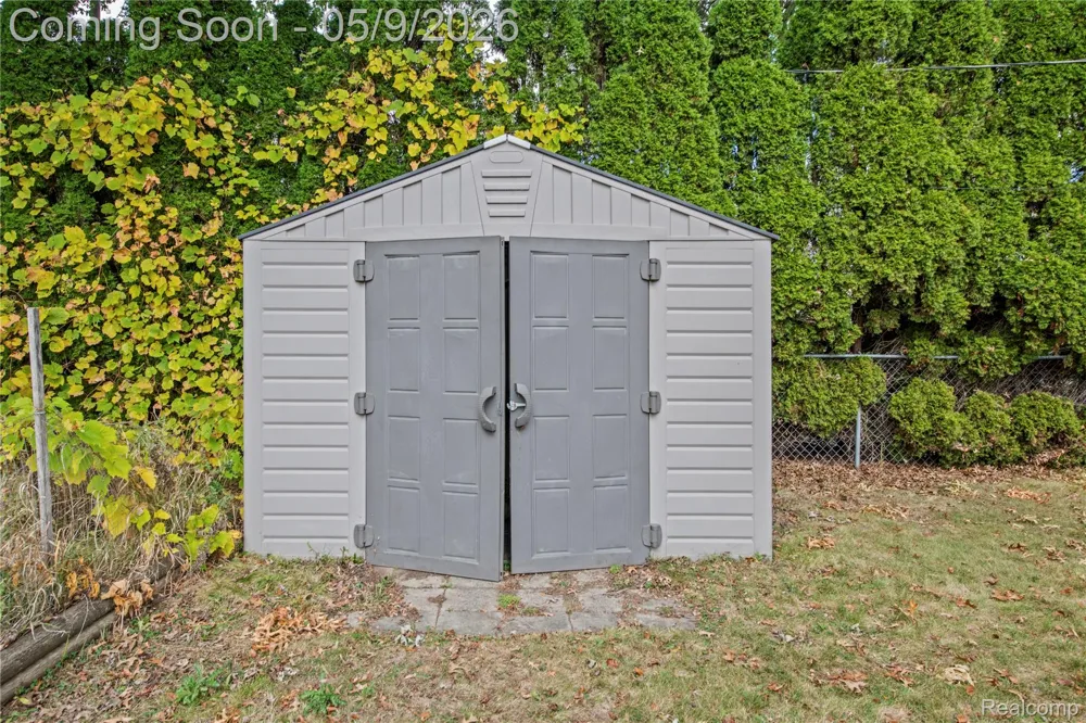 38219 Santa Anna Street Clinton Charter Township, MI 48036