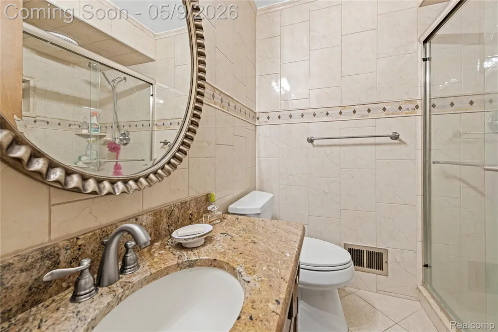 38219 Santa Anna Street Clinton Charter Township, MI 48036