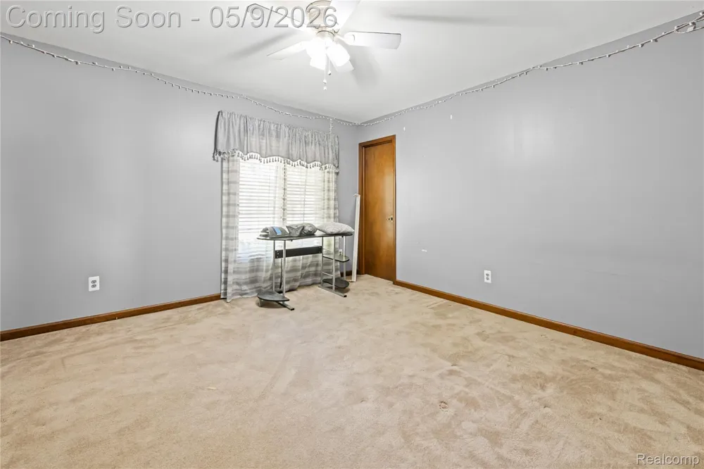 38219 Santa Anna Street Clinton Charter Township, MI 48036