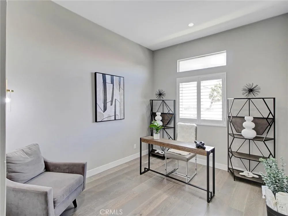 4557 Don Timoteo Drive Los Angeles, CA 90008