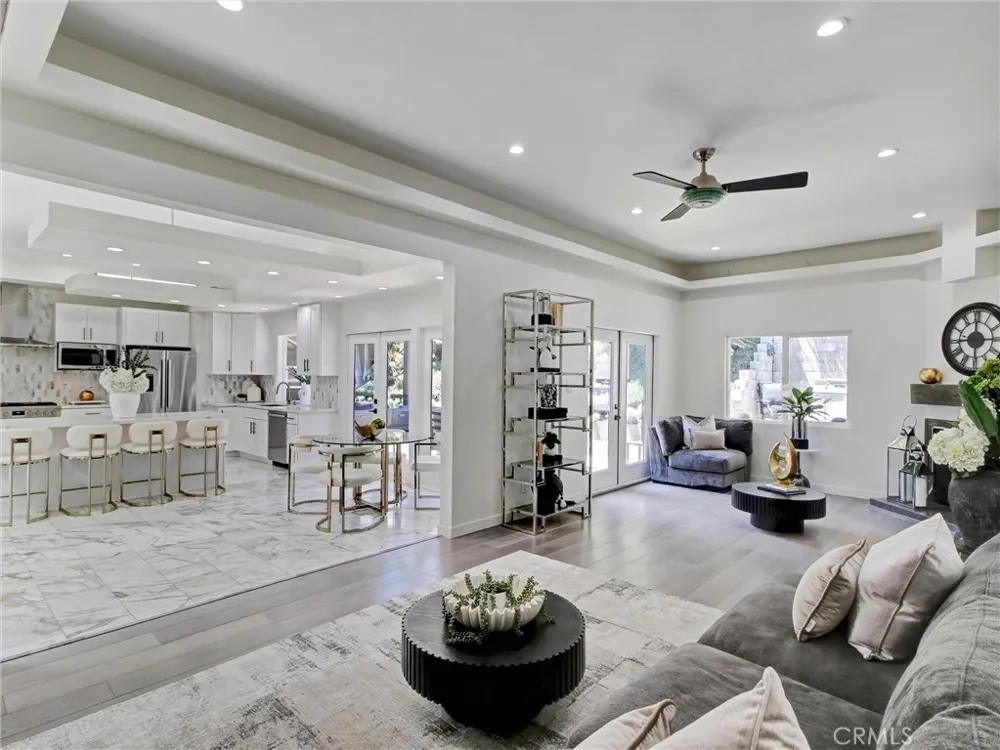 4557 Don Timoteo Drive Los Angeles, CA 90008