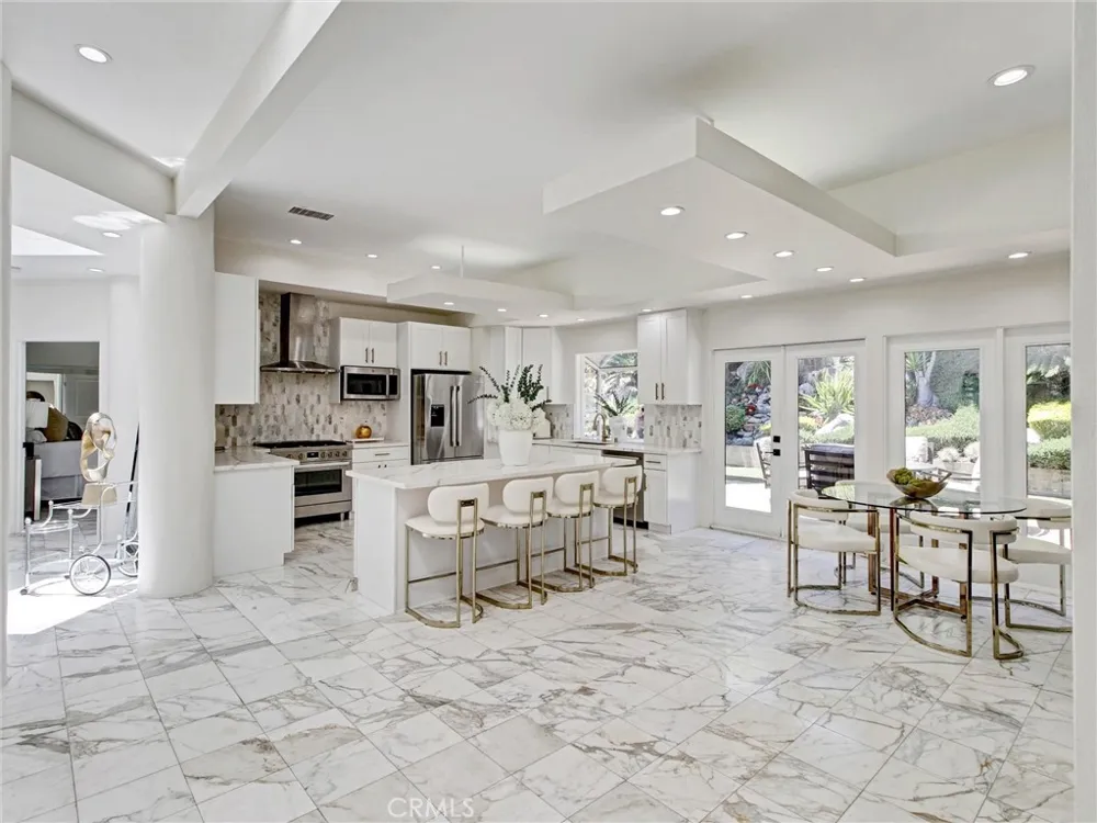4557 Don Timoteo Drive Los Angeles, CA 90008
