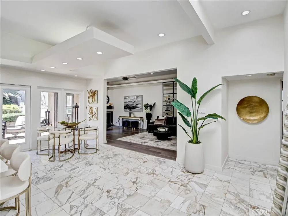 4557 Don Timoteo Drive Los Angeles, CA 90008