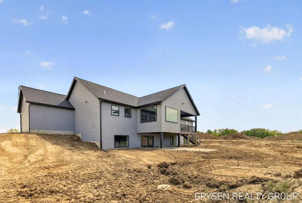 8561 Bosque Drive SE Caledonia, MI 49316