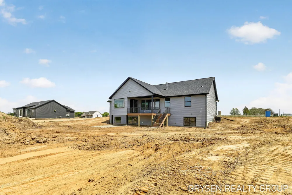 8561 Bosque Drive SE Caledonia, MI 49316
