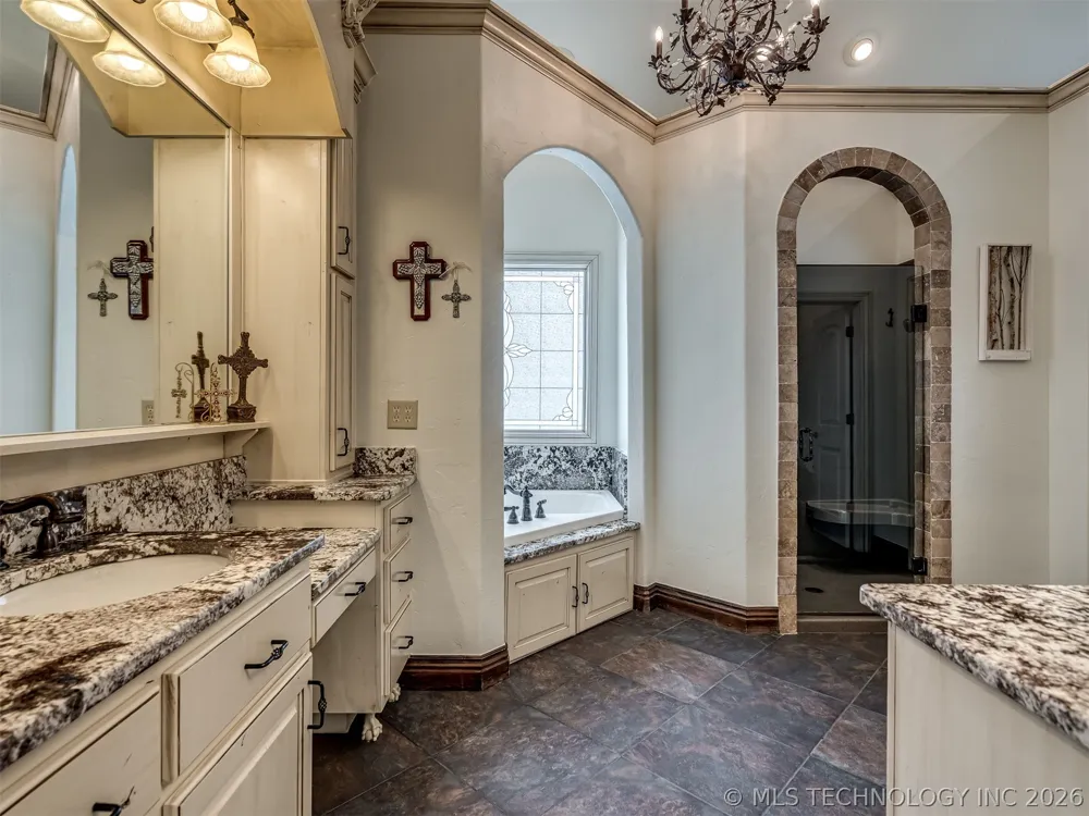 31709 S 600 PLACE Grove, OK 74344