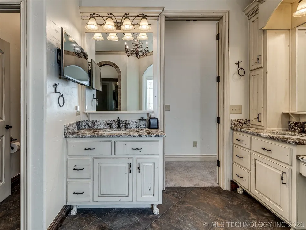 31709 S 600 PLACE Grove, OK 74344