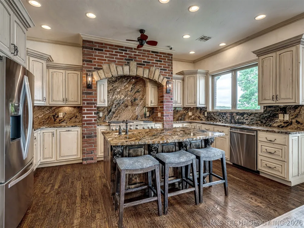 31709 S 600 PLACE Grove, OK 74344