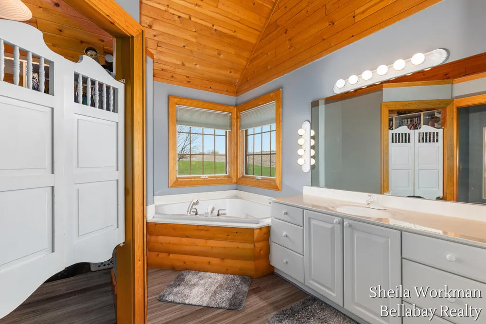 7320 100th Street SE Caledonia Township, MI 49316