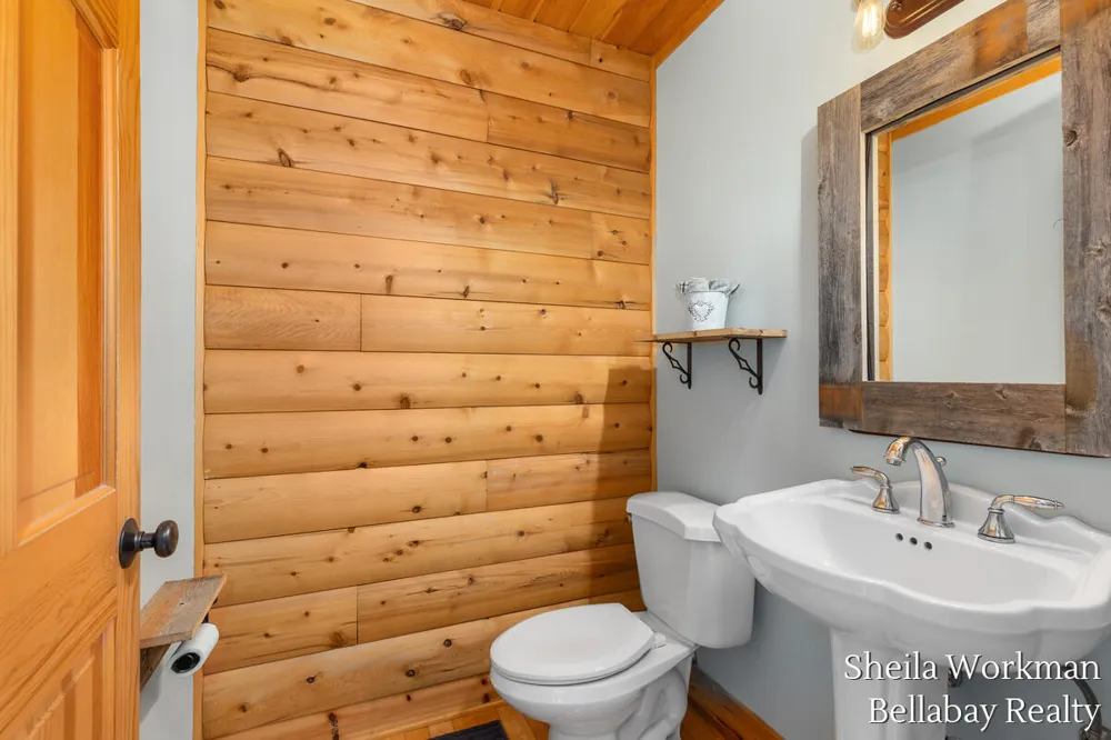 7320 100th Street SE Caledonia Township, MI 49316