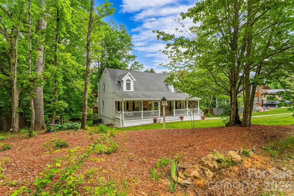 808 Lakey Gap Road Black Mountain, NC 28711