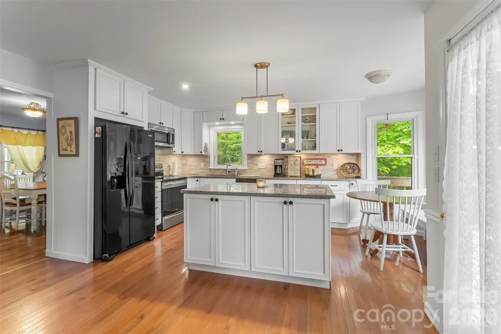 808 Lakey Gap Road Black Mountain, NC 28711