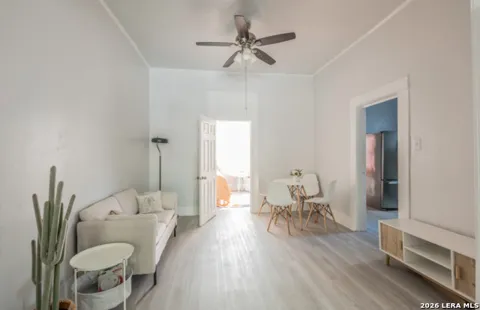 302 E Cevallos Unit 1