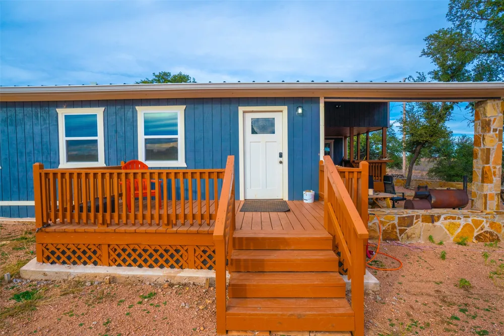 8500 County Road 121 Cross Plains, TX 76801