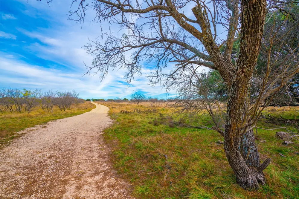 8500 County Road 121 Cross Plains, TX 76801
