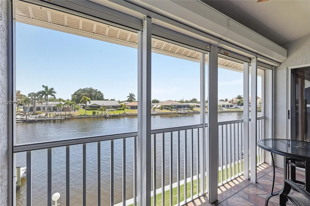3933 SE 11 Pl #208 Cape Coral, FL 33904