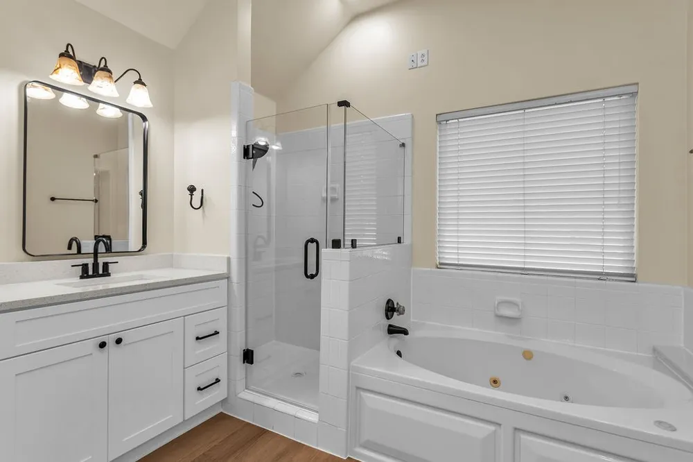6015 Thursby Avenue Dallas, TX 75252