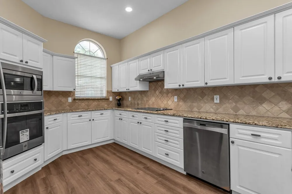 6015 Thursby Avenue Dallas, TX 75252
